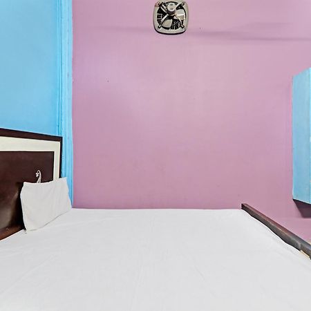 Hotel O Home Om Marriage Hall Ayodhya Екстериор снимка