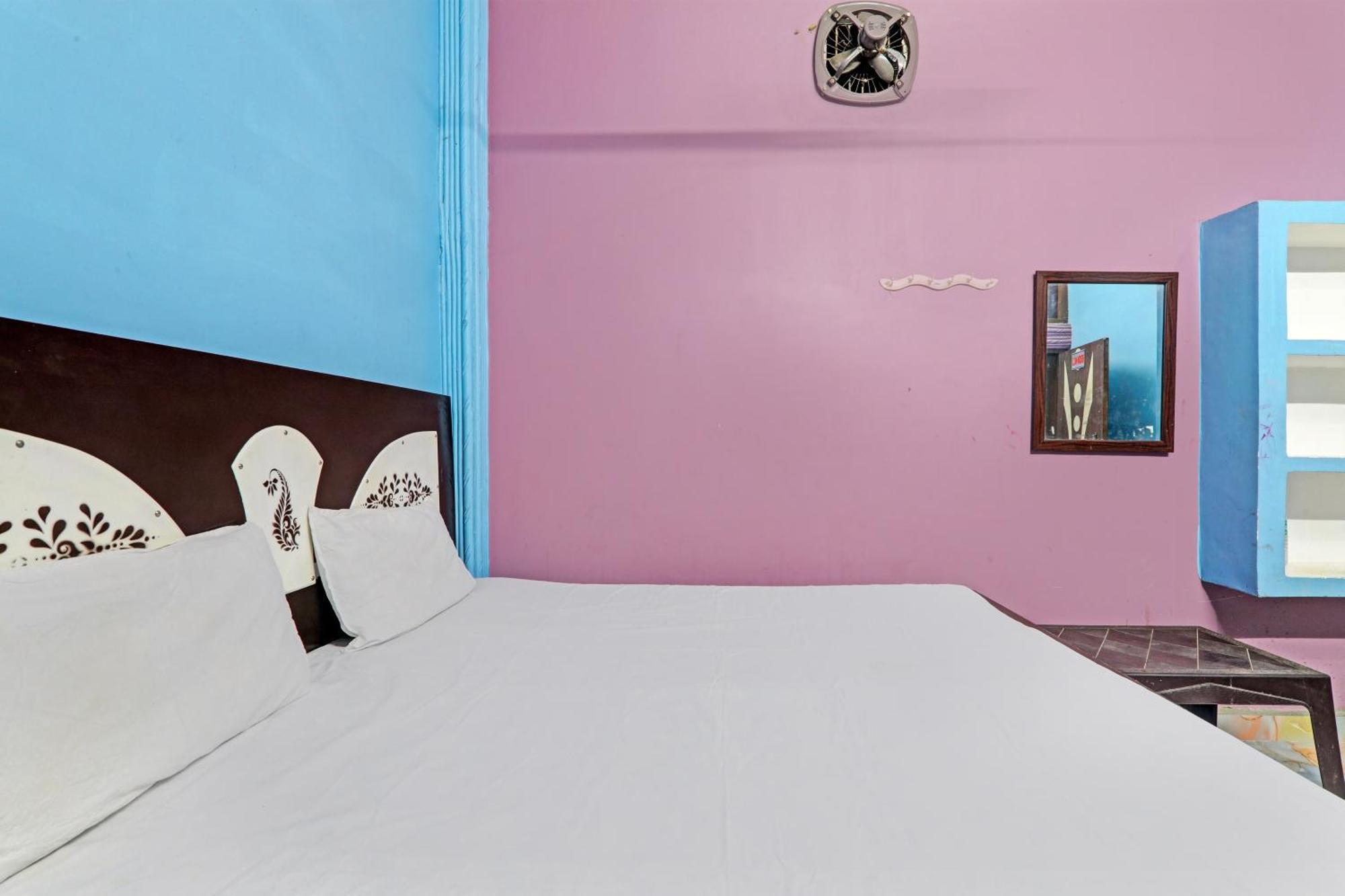 Hotel O Home Om Marriage Hall Ayodhya Екстериор снимка