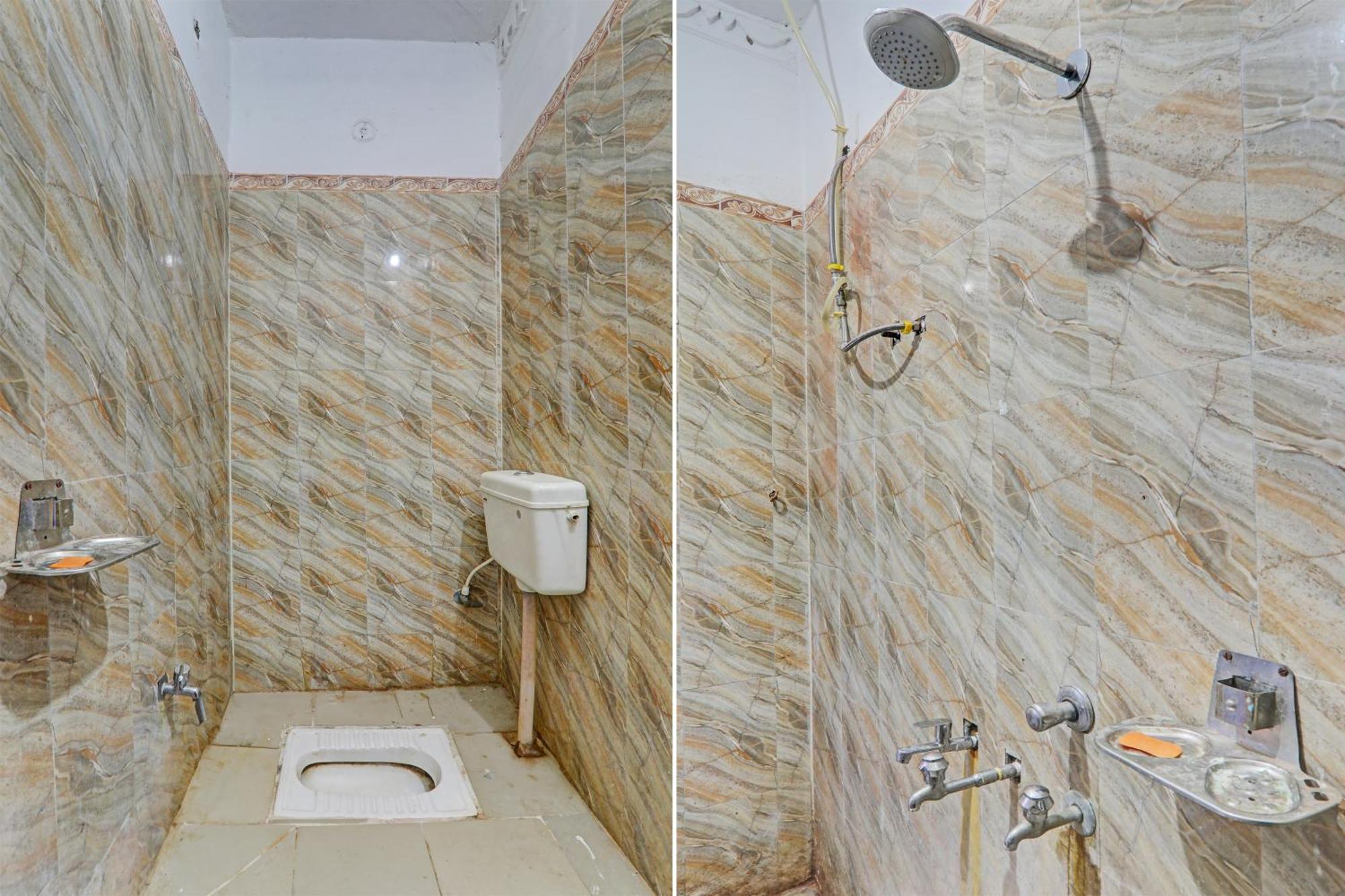 Hotel O Home Om Marriage Hall Ayodhya Екстериор снимка