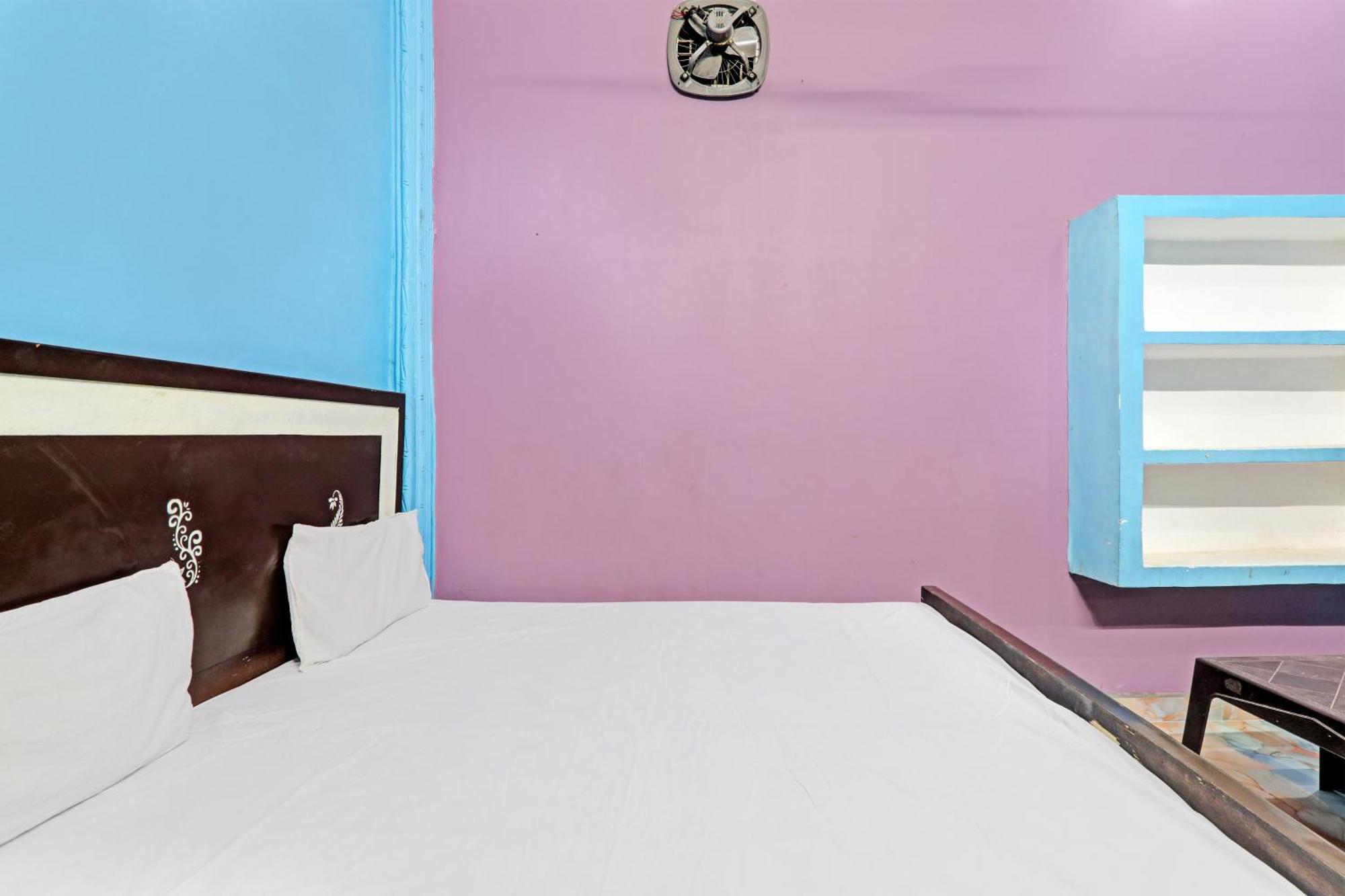 Hotel O Home Om Marriage Hall Ayodhya Екстериор снимка